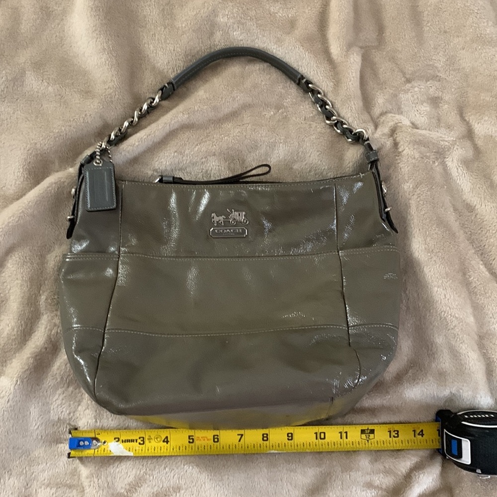 Coach Olive 🫒 Green Hobo patent Leather size medium - Picture 12 of 12